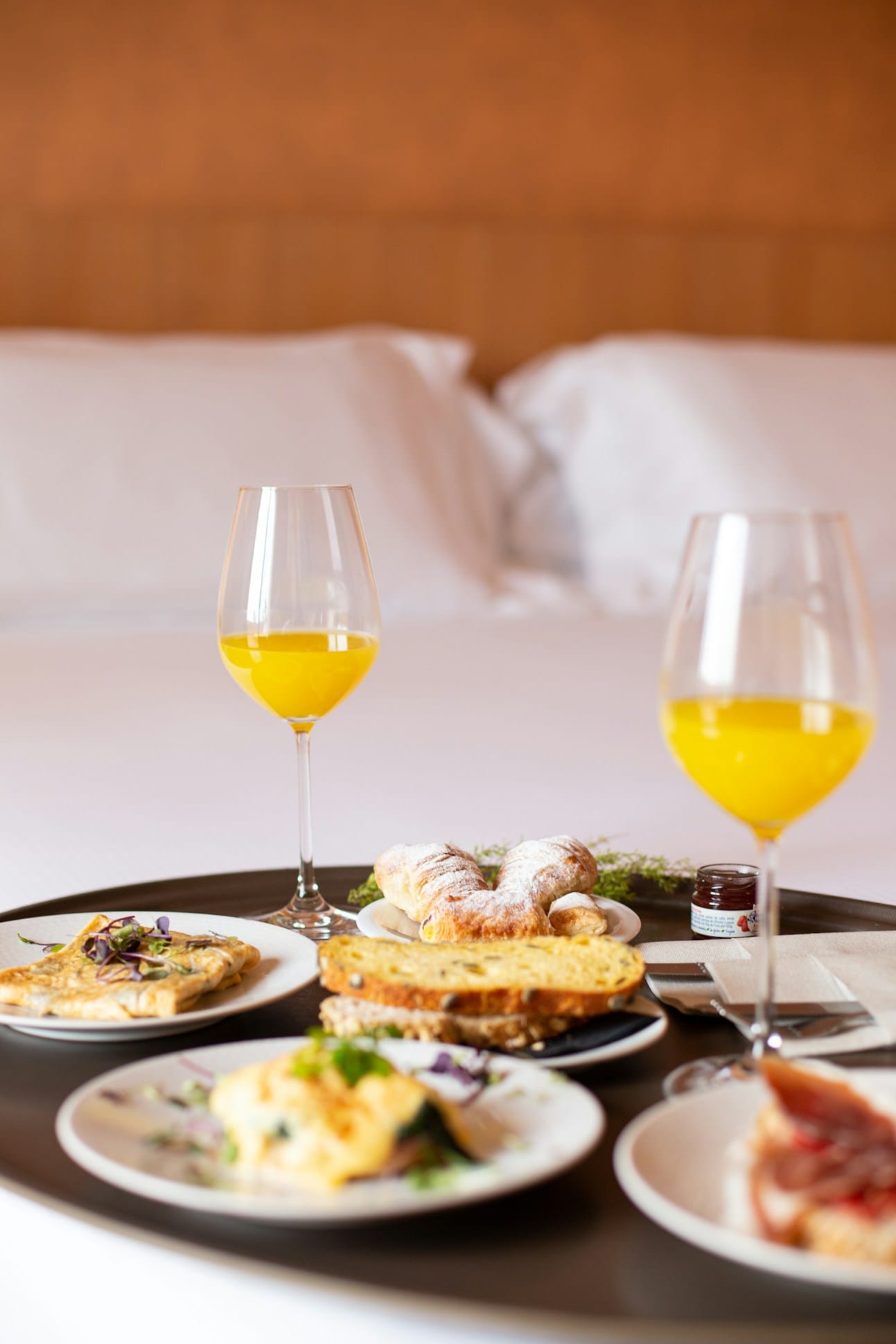 roomservice 02